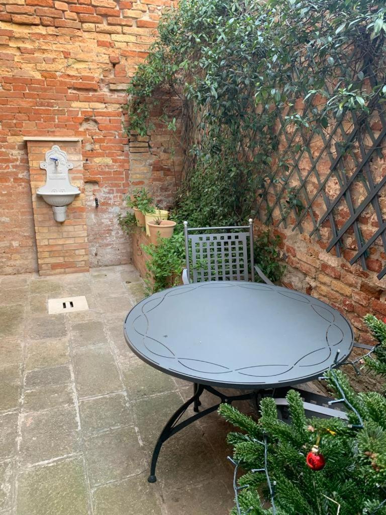 Ca' Olivolo 1891 In Biennale Apartment Venesia Bagian luar foto